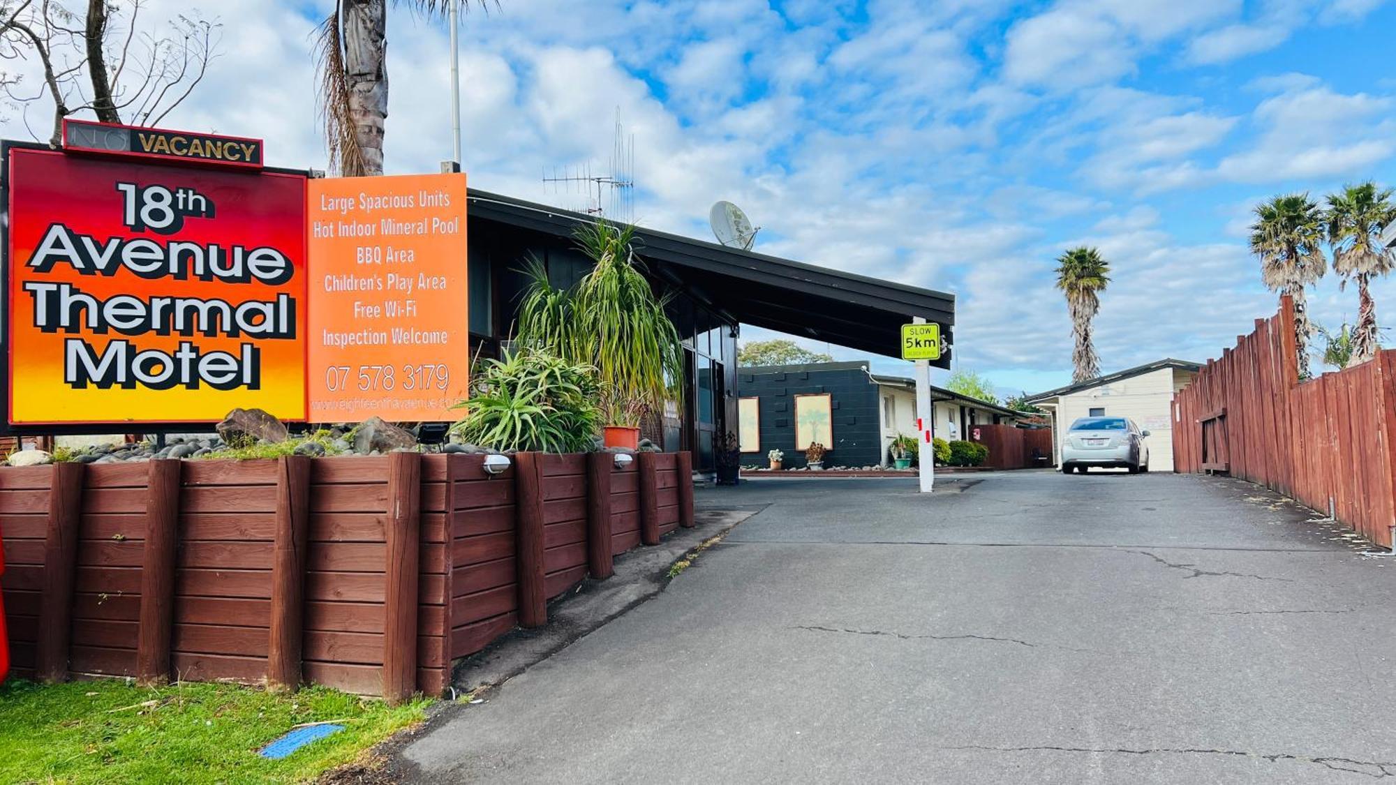 18Th Avenue Thermal Motel Tauranga Exterior foto